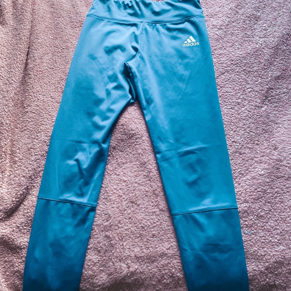 purple adidas leggings w/ pink stripes